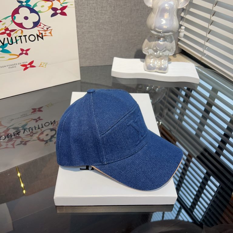 LOUIS VUITTON LV Louis Vuitton Cowboy Baseball CapCowboy Baseball CapIt's a must-have for early fall. Simply put on a T and jeans.It's easy to look good and stylish.The fashion of the day is easy to switch between!