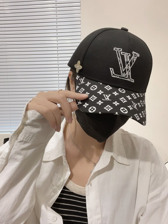 Louis Vuitton Baseball Cap LouisVuitton  New LV baseball cap, heavy duty  perfect embroidery, high end atmosphere, versatile models Universal for men and women!