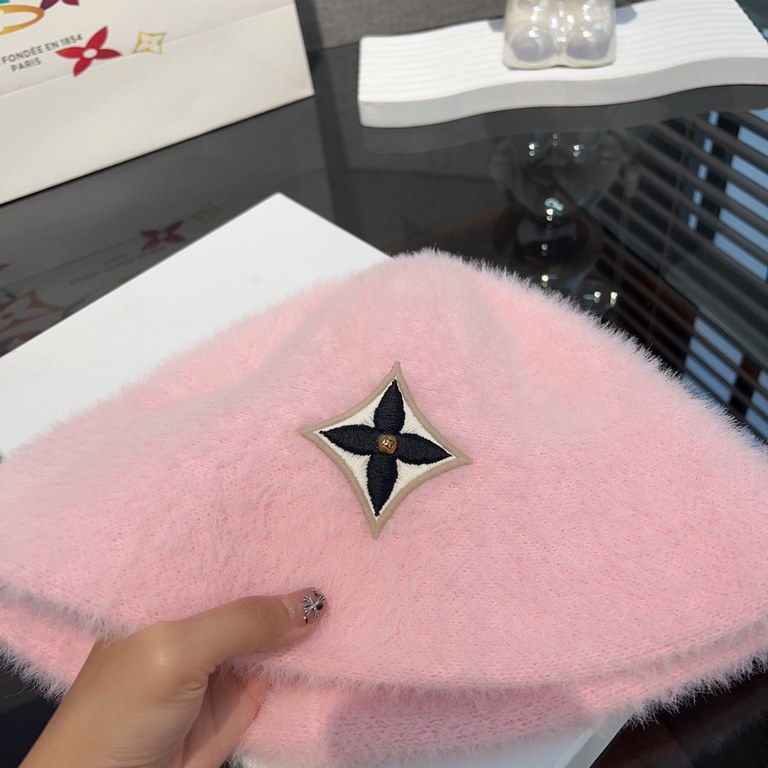 Special  LV Louis Vuitton   Hat bucket hat fall and winter 2023 burst new cashmere basin cap plush fisherman hat female