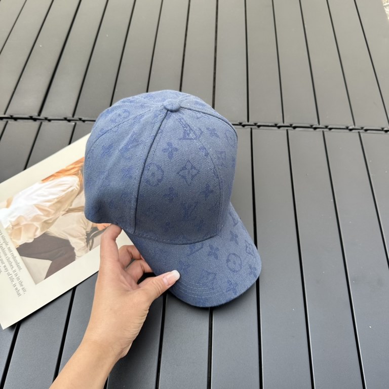 Louis Vuitton Baseball Caps LouisVuitton   New LV baseball caps, heavy construction   perfect old-fashioned camouflage, high-end atmosphere, versatile models   men and women!