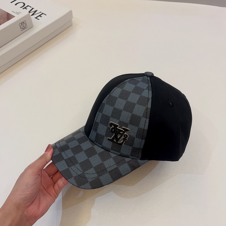 P LV Louis Vuitton  Baseball cap, made of fabric, exquisite workmanship, fashionable and trendy, easy to carry out of the house, versatile models.