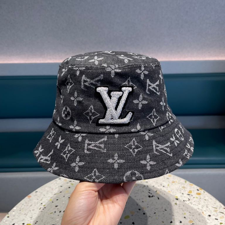 Lv embroidered lettering patchwork washed denim embroidered fisherman hatWashed denim color, show the same model, soft and comfortable fabricsHundreds of casual models, closed eyes into!