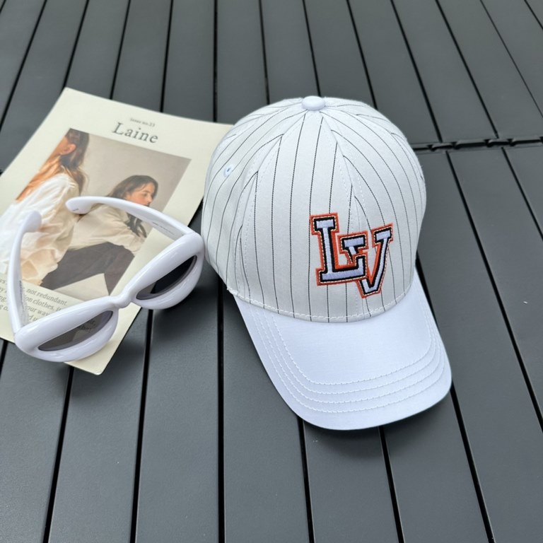 LV Louis Vuitton official website version of the shipment, the classic baseball cap, very classic classic, popular retro beauty, available in all seasons, out of the necessary, very show face is small!