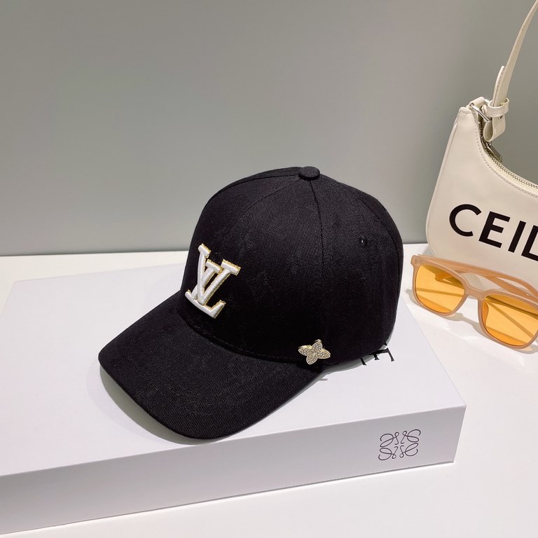 LV   counter new Louis Vuitton home embroidery baseball cap, simple and generous Men and women universal sun hat