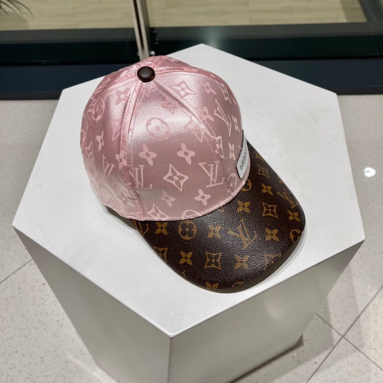 LV Louis Vuitton   official website high version of the baseball cap shipment, classic baseball cap, LOGO embroidery, very classic classic, popular retro beauty, available in all seasons, out of the must-have, very show 