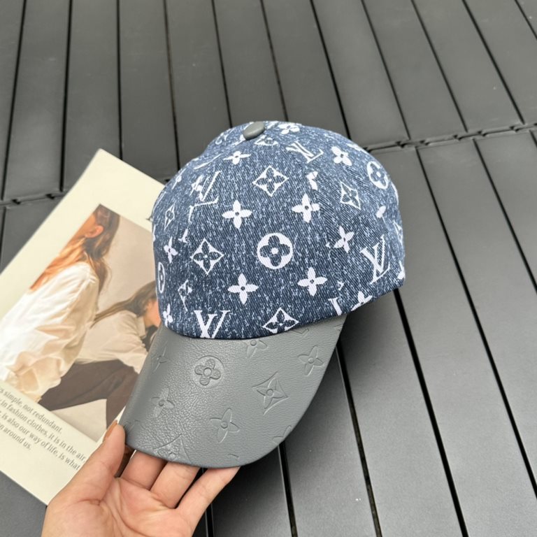 Louis Vuitton Baseball Cap LouisVuitton   New LV baseball cap, heavy construction   perfect old flowers, high-end atmosphere, versatile models   men and women!