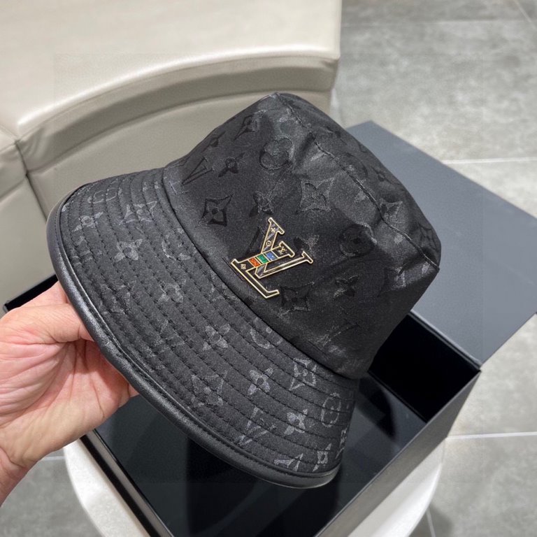 lv Louis Vuitton  2023 early spring new original single LV fisherman hat, simple atmosphere full of personality Exquisite embroidery design Full of fashion sense   This hat is definitely worth getting!