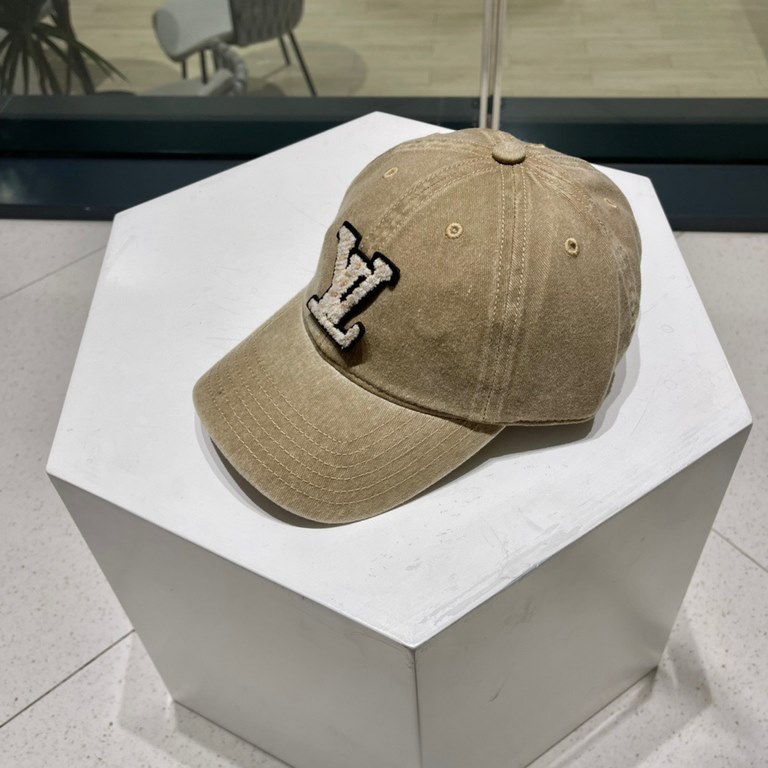 LV baseball cap   2023 new Louis Vuitton baseball cap   fire shipments, versatile single product   casually with a good look Quality is superb   fashionable versatile