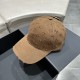 LV Louis Vuitton] new full print logo pattern paragraph baseball cap, counter synchronization shipment, big name models super good with, hurry to get!