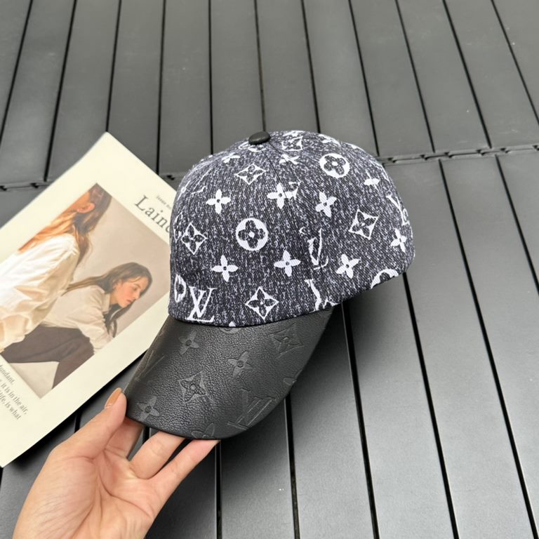 Louis Vuitton Baseball Cap LouisVuitton   New LV baseball cap, heavy construction   perfect old flowers, high-end atmosphere, versatile models   men and women!