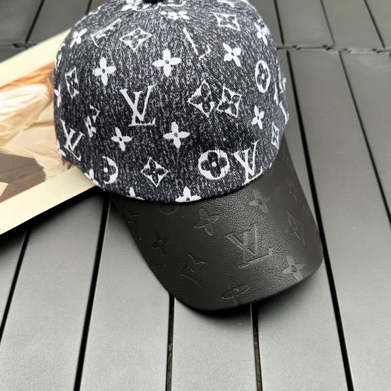 Louis Vuitton Baseball Cap LouisVuitton   New LV baseball cap, heavy construction   perfect old flowers, high-end atmosphere, versatile models   men and women!