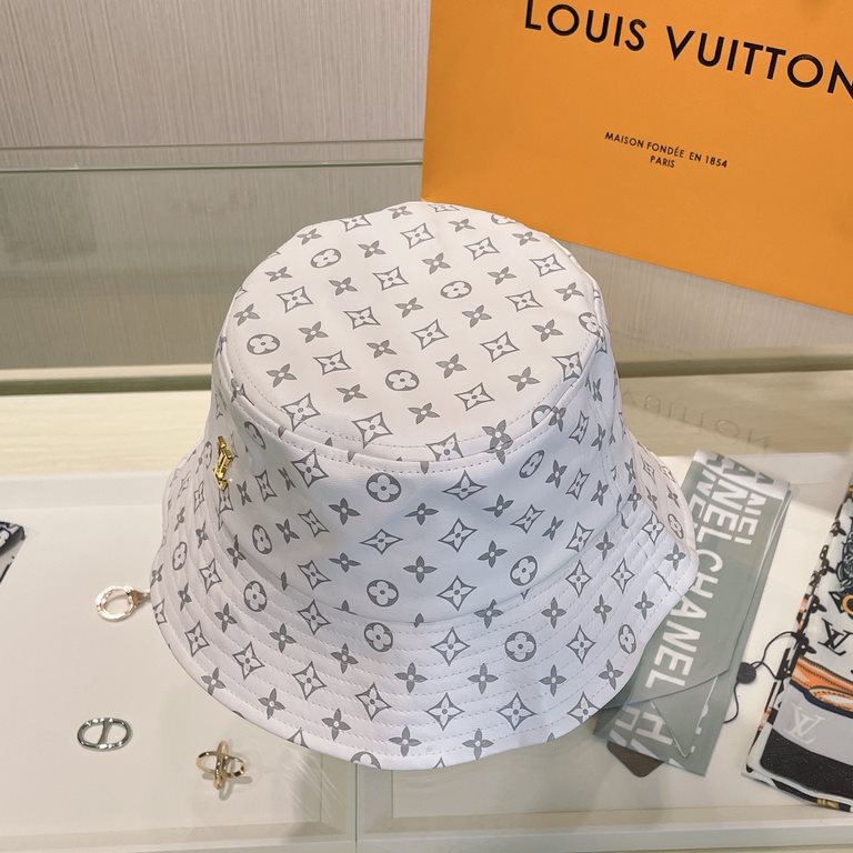 LV Louis Vuitton shipments, classic fisherman's hat, very classic classic, popular retro beauty, available in all seasons, go out must-have, very show face is small!