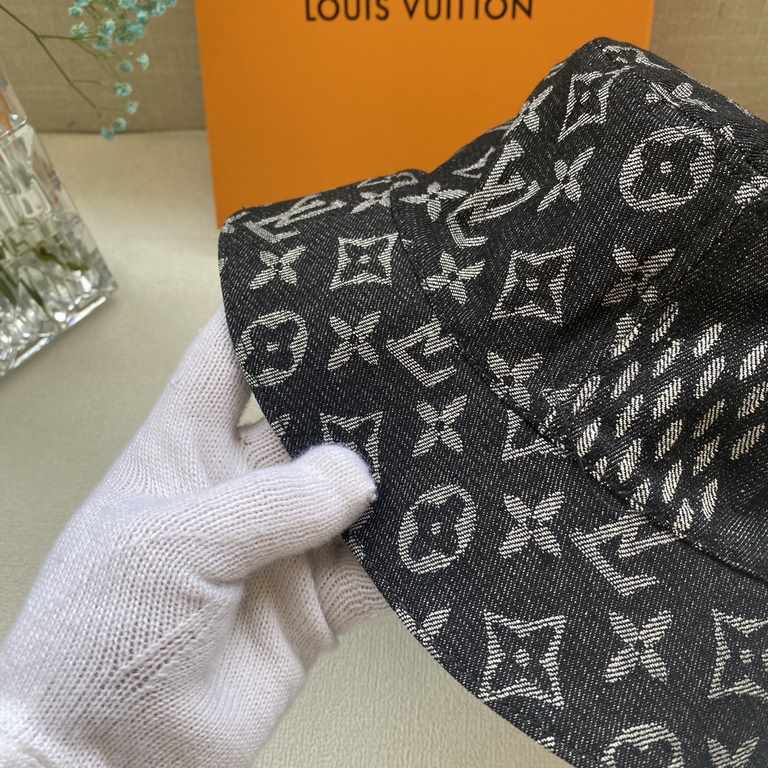 LV Donkey's House Louis Vuitton Old Fashioned Fisherman's HatBlue, black, 2 colors in stock, fully labeled.