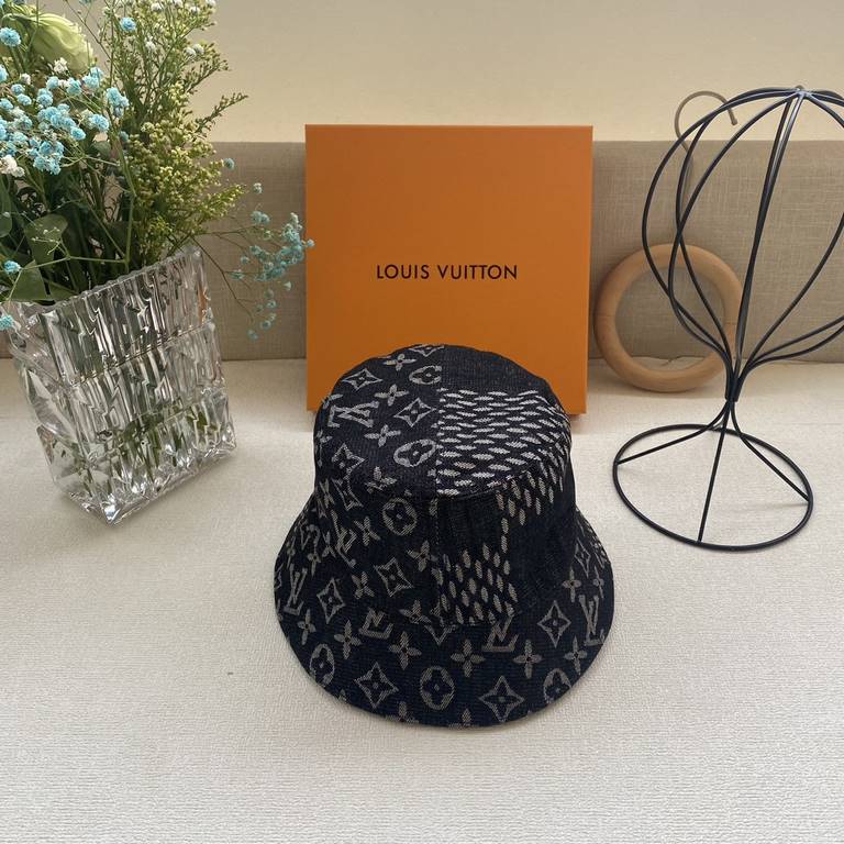 LV Donkey's House Louis Vuitton Old Fashioned Fisherman's HatBlue, black, 2 colors in stock, fully labeled.