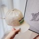 run LV .Embroidered baseball cap that bloggers love!Simple Korean English embroideryHipster's atmosphere sense of support burstHat shape is very satisfactory ~ also can be a huge matchThroughout the spring, summer, fall 