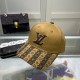 LouiVuittonLV  Counter new Louis Vuitton home embroidered baseball cap, simple and generous Men and women universal sun hat.