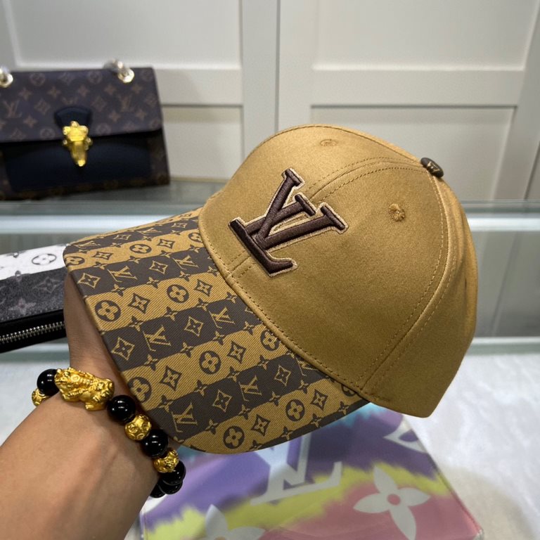 LouiVuittonLV  Counter new Louis Vuitton home embroidered baseball cap, simple and generous Men and women universal sun hat.