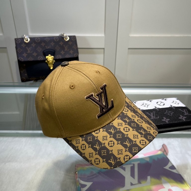 LouiVuittonLV  Counter new Louis Vuitton home embroidered baseball cap, simple and generous Men and women universal sun hat.