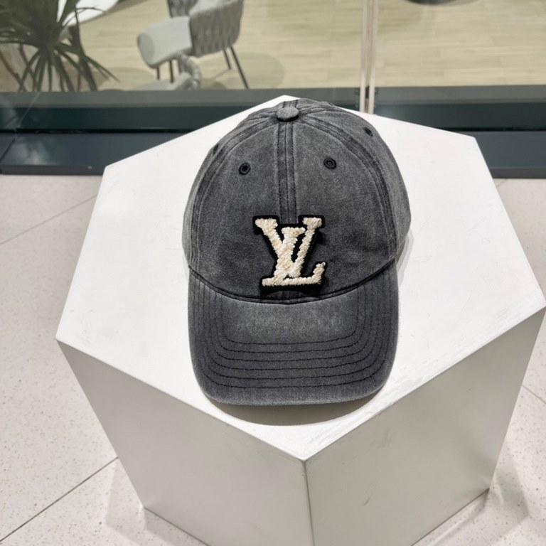 LV baseball cap   2023 new Louis Vuitton baseball cap   fire shipments, versatile single product   casually with a good look Quality is superb   fashionable versatile