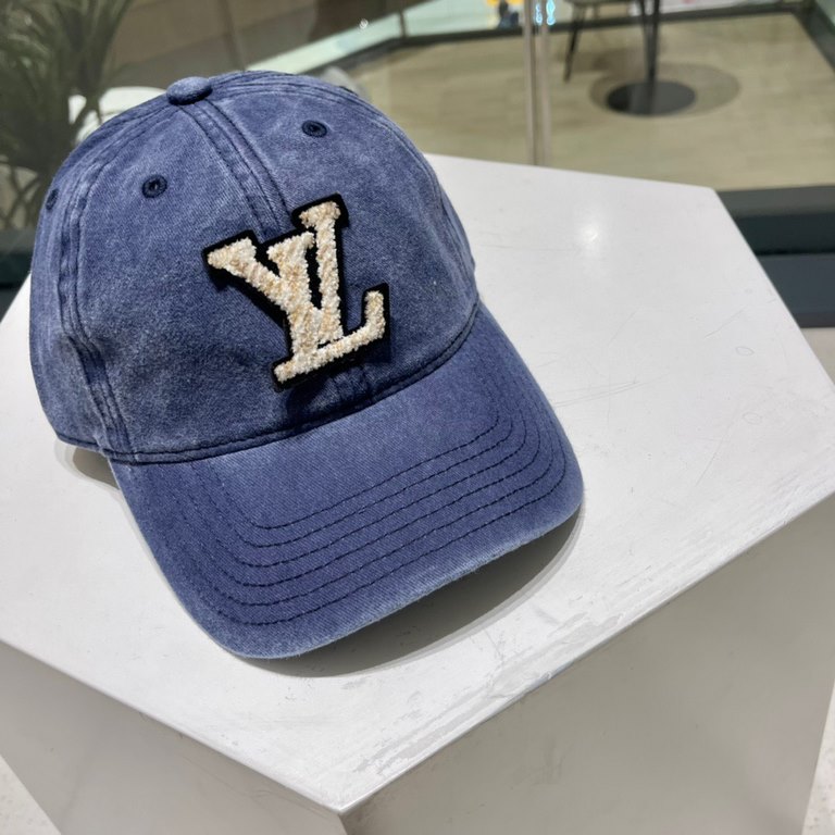 LV baseball cap   2023 new Louis Vuitton baseball cap   fire shipments, versatile single product   casually with a good look Quality is superb   fashionable versatile