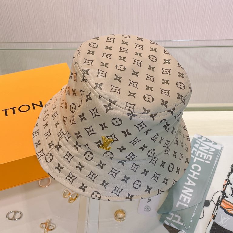 LV Louis Vuitton shipments, the classic fisherman's hat, very classic classic, popular retro beauty, available in all seasons, out of the necessary, very show face is small!