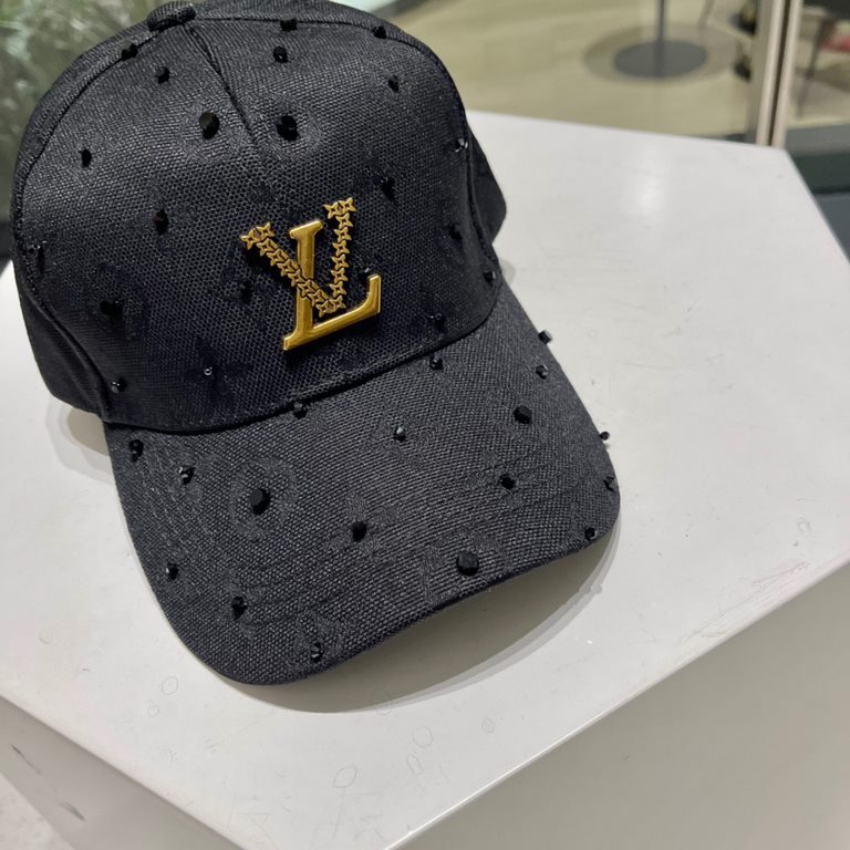 Louis Vuitton Baseball Caps LouisVuitton   New LV baseball caps, heavy construction   perfect old-fashioned camouflage, high-end atmosphere, versatile models   men and women!