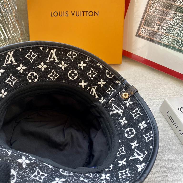 LV printed fisherman's hatFour colors in stock, high quality high version