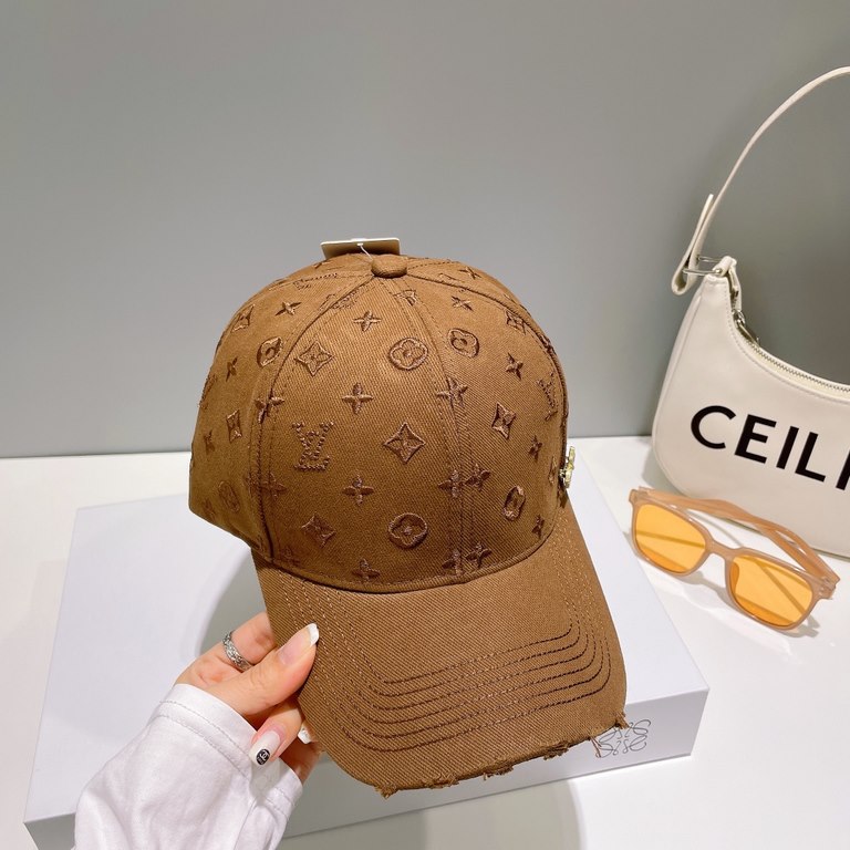 Louis Vuitton Baseball Cap LouisVuitton  New LV baseball cap, heavy duty  perfect embroidery, high end atmosphere, versatile models Universal for men and women!