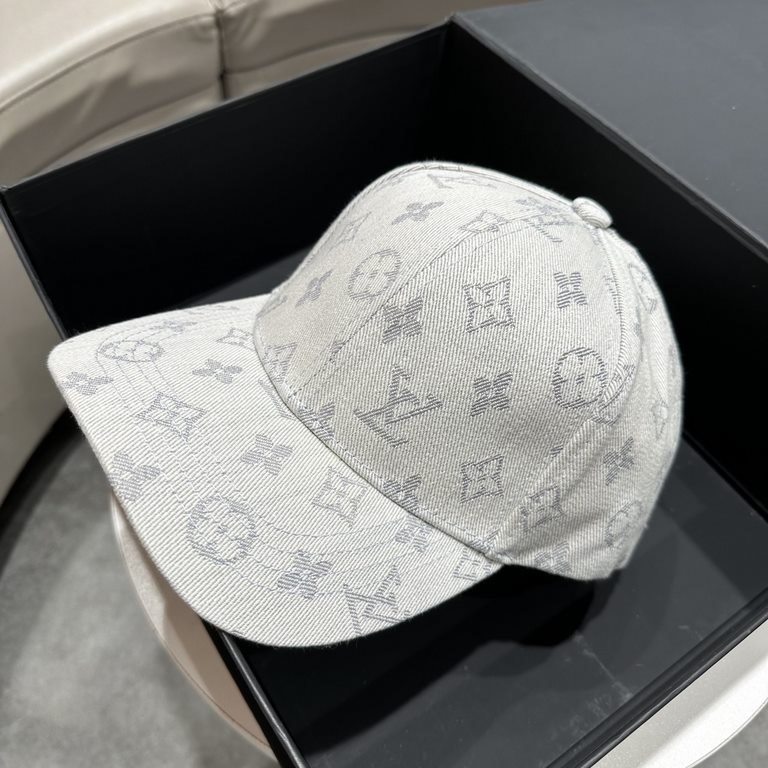 (LV Louis Vuitton) new full print logo pattern paragraph baseball cap, counter synchronization shipment, big name models super good with, hurry to get!