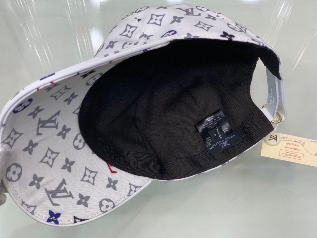 New!New model shipments! With box cloth bag, LV Louis Vuitton new original single baseball cap, colorful printing, counter 11 open mold ordering, original canvas material   head layer cowhide, cotton lining, light and br