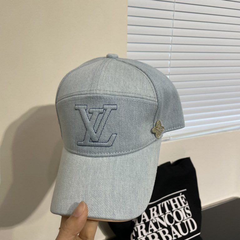 LV (Louis Vuitton) original single baseball cap, washed denim, counter 11 open mold customized, original denim fabric   head layer cowhide, lightweight and breathable! Awesome quality, base head circumference 56, adjusta