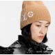 LV Louis Vuitton official website classic knit cap! Little red book hot selling explosive models! Wear a god! Men and women with the same models, thickened warmer, fashionable and popular   texture first-class, the best 