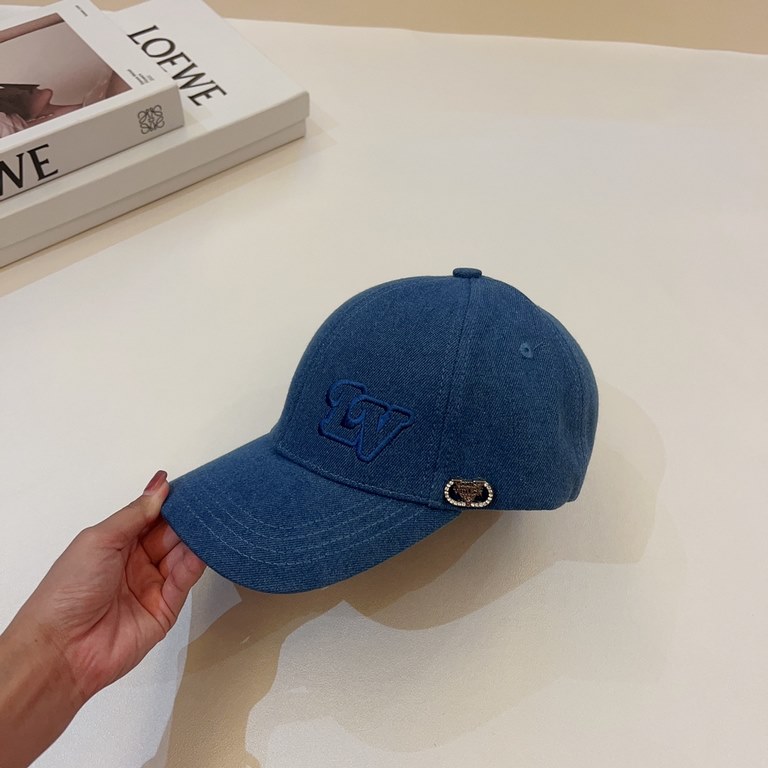 lv Louis Vuitton   high-grade LV baseball cap fire models, classic denim, super versatile, pass the picture must sell!