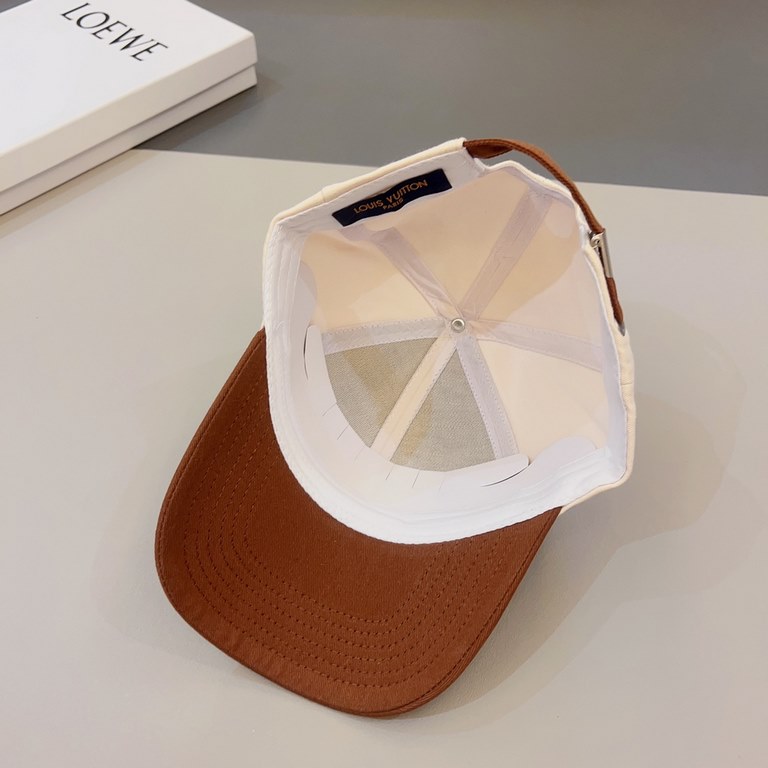 LV Louis Vuitton, the latest pattern on the official website, high version of the shipment, the classic baseball cap, a very classic classic, go out the must-have, very show face small