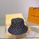 LV Louis Vuitton   official website high version of the shipment, the classic fisherman's hat is very classic classic, popular retro beauty, available in all seasons, out of the must-have, very show the face is small!