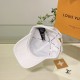 LV Louis Vuitton   official website high version of the shipment, the classic baseball cap, a very classic classic, popular retro beauty, available in all seasons, out of the must-have, very show a small face!