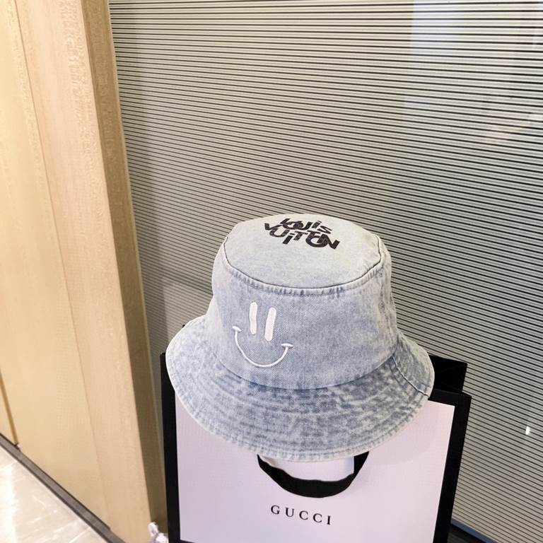 with dust bag [LV Louis Vuitton] 2023 spring and summer denim smiley face simple paragraph fisherman's hat, the big models are super good with, hurry to get!