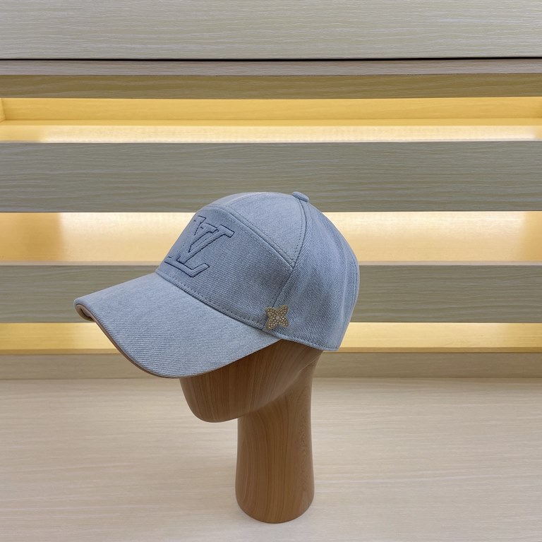 LV (Louis Vuitton) original single baseball cap, washed denim, counter 11 open mold customized, original denim fabric   head layer cowhide, lightweight and breathable! Awesome quality, base head circumference 56, adjusta