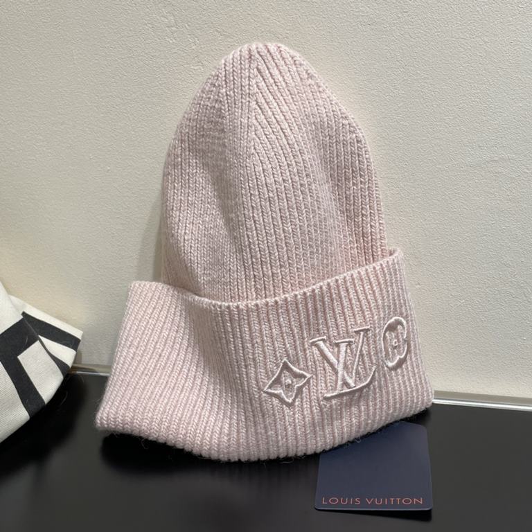 LV Louis Vuitton official website classic knit cap! Little red book hot selling explosive models! Wear a god! Men and women with the same models, thickened warmer, fashionable and popular   texture first-class, the best 