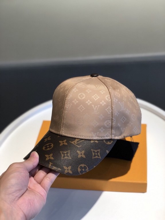 Batch    Louis Vuitton Baseball Caps LouisVuitton   New LV baseball caps, heavy duty   perfectly spliced leather, high-end atmosphere, versatile models   men and women!