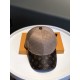 Batch    Louis Vuitton Baseball Caps LouisVuitton   New LV baseball caps, heavy duty   perfectly spliced leather, high-end atmosphere, versatile models   men and women!