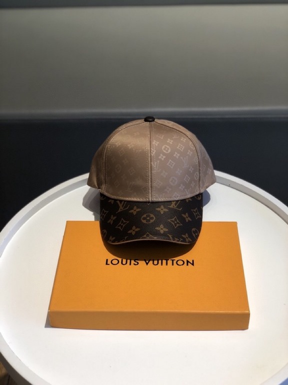 Batch    Louis Vuitton Baseball Caps LouisVuitton   New LV baseball caps, heavy duty   perfectly spliced leather, high-end atmosphere, versatile models   men and women!