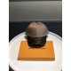 Batch    Louis Vuitton Baseball Caps LouisVuitton   New LV baseball caps, heavy duty   perfectly spliced leather, high-end atmosphere, versatile models   men and women!