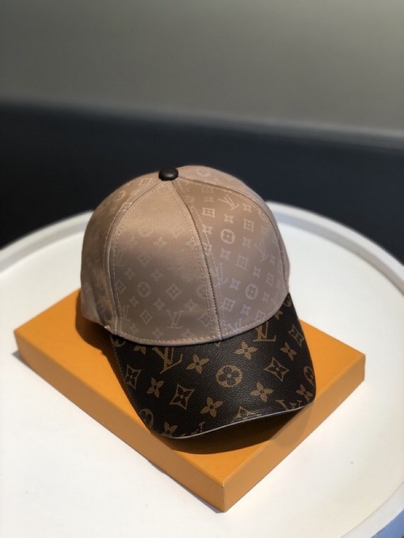 Batch    Louis Vuitton Baseball Caps LouisVuitton   New LV baseball caps, heavy duty   perfectly spliced leather, high-end atmosphere, versatile models   men and women!