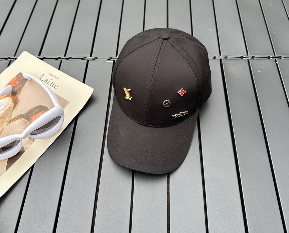 Louis Vuitton LouisVuitton   new LV baseball cap, heavy construction   perfect old flowers, high-end atmosphere, versatile models   men and women!