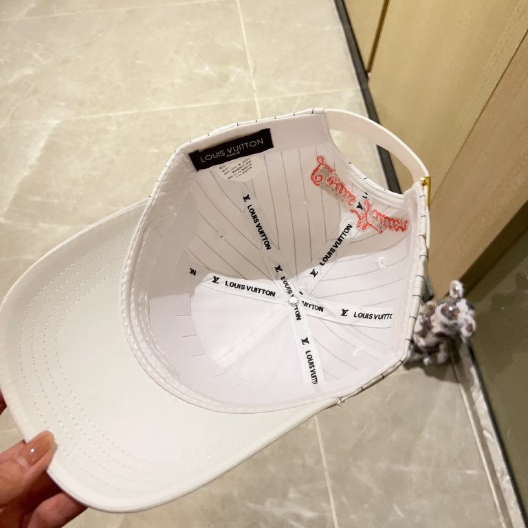 with dust bag [LV Louis Vuitton] 2023 new embroidered denim colorblocking baseball cap, new shipments, big name models are super good with, hurry up and get it!