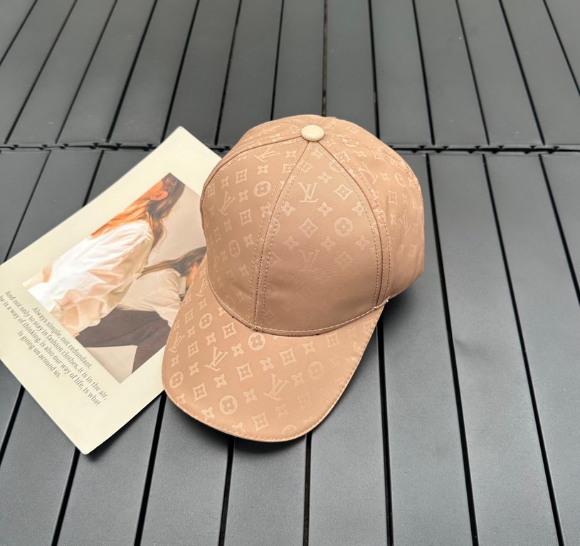 LouiVuittonLV  counter new Louis Vuitton home embroidery baseball cap, simple and generous Men and women universal sun hat