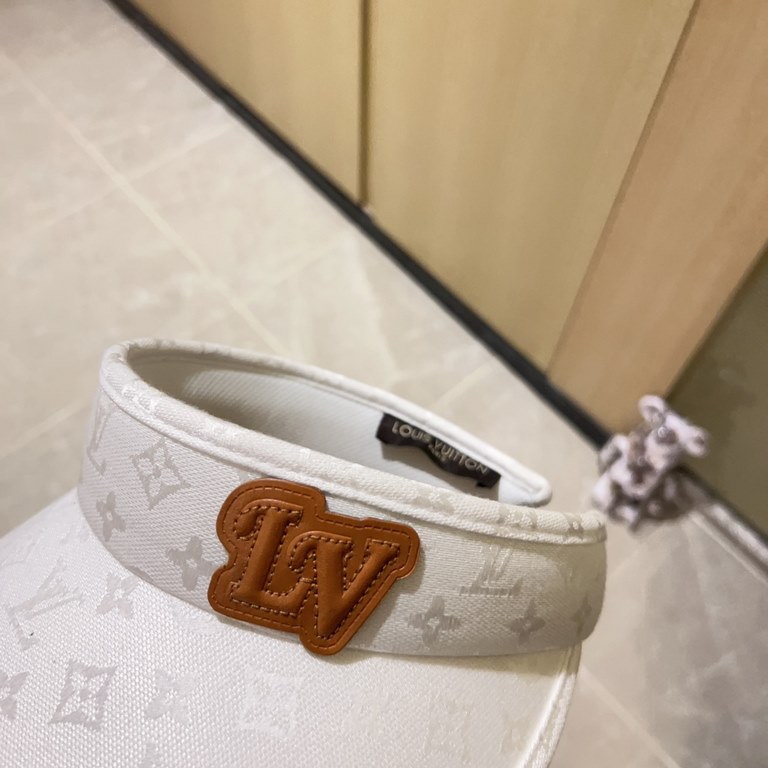 with dust bag [LV Louis Vuitton] 2023 summer new counter men and women's models visor hat hollow cap, the big name shipment, super convenient! Good ride! Out on the street must have