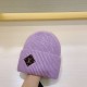 LV Louis Vuitton New Knit Hat!The classic version of the L home senior sense of wear must enter ah  This year's new colors, a bright feeling in front of your eyes The more you look at it, the better it looks   The thickn