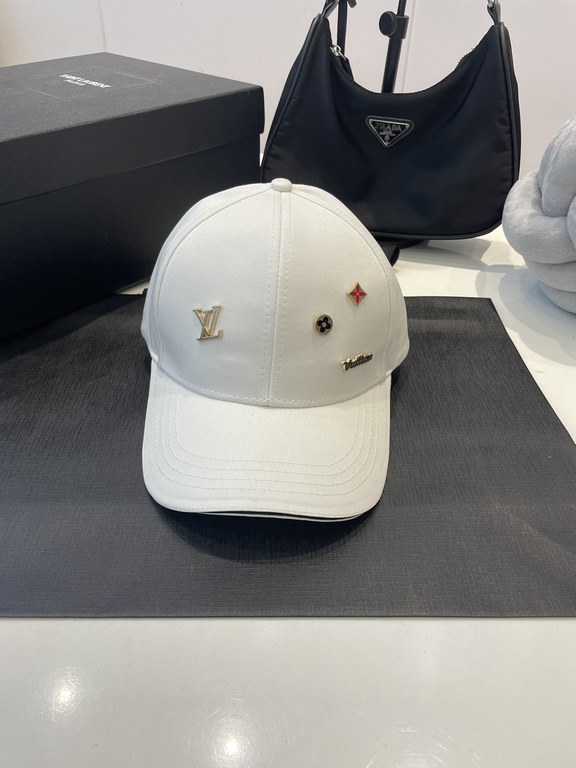 LV baseball cap   2023 new Louis Vuitton baseball cap   fire shipments, versatile single product   casually with a good look Quality is superb   fashionable versatile